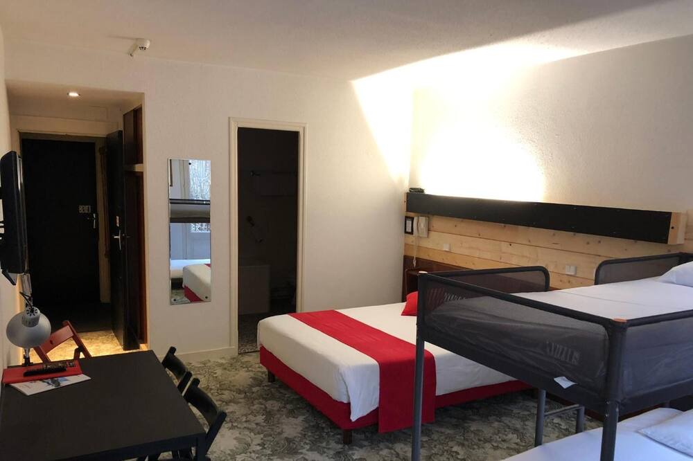 Photo of Bedroom in Bagneres-de-Luchon