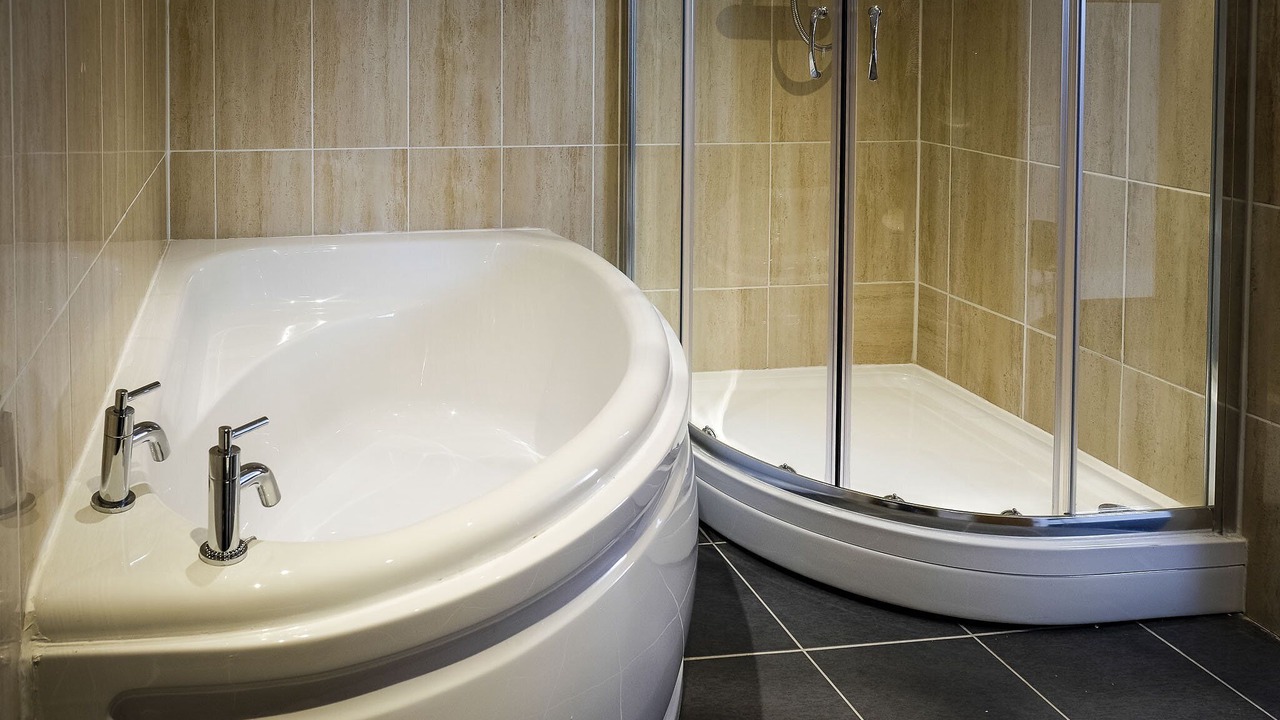 Photo of Bathroom in Desborough