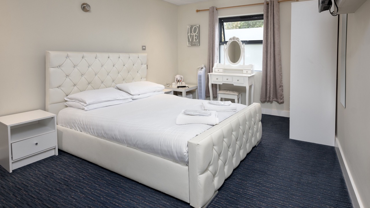 Photo of Bedroom in Desborough