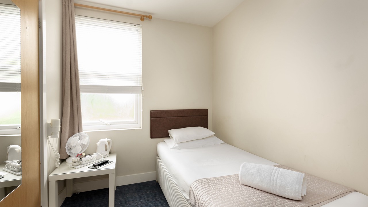 Photo of Bedroom in Desborough