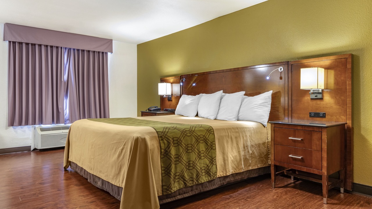 Photo of Bedroom in Tyler