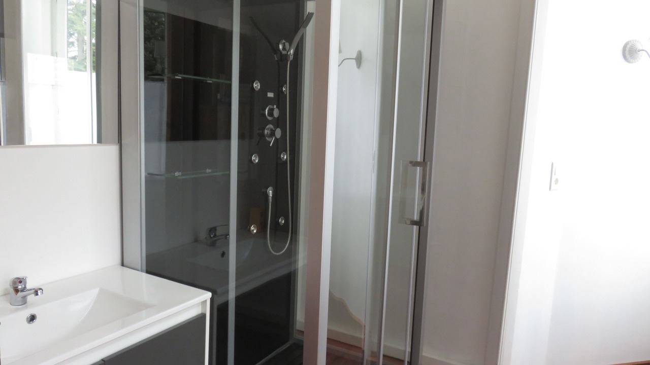 Photo of Others in Villeneuve-de-Marc