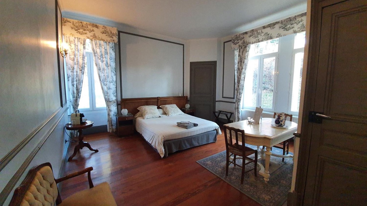 Photo of Others in Villeneuve-de-Marc