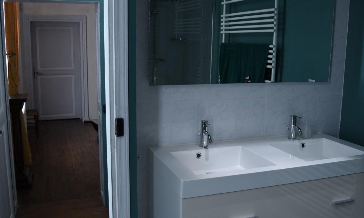 Photo of Bathroom in Douai