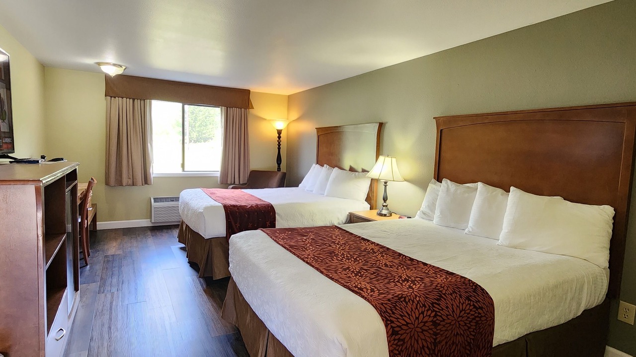 Photo of Others in Packwood