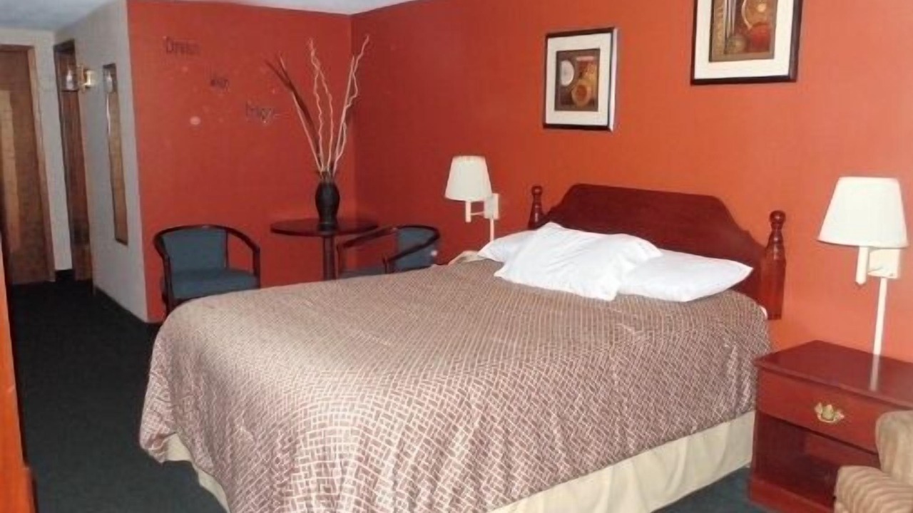 Photo of Bedroom in Sandusky