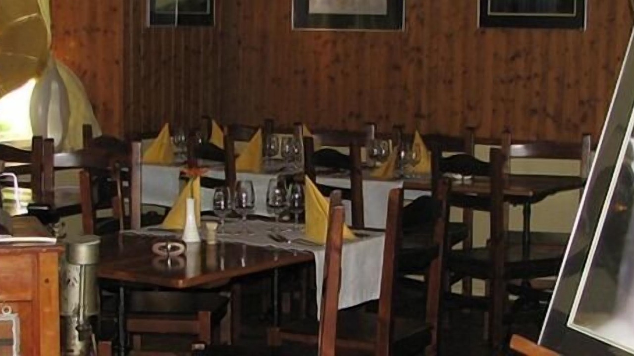 Photo of Others in Brot-Dessous