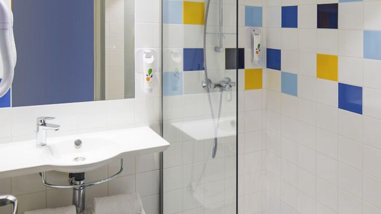 Photo of Bathroom in Port-Vendres