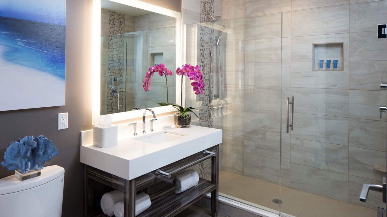 Photo of Bathroom in Treasure Island