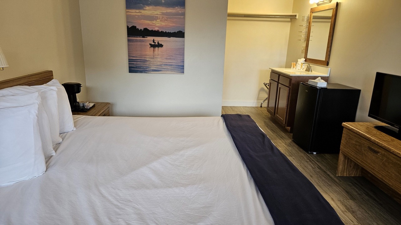 Photo of Bedroom in Alexandria Bay