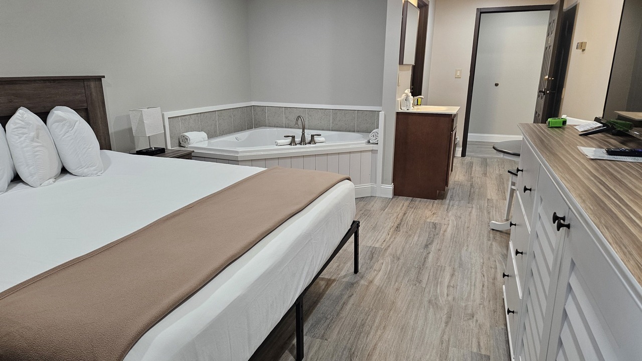 Photo of Bedroom in Alexandria Bay