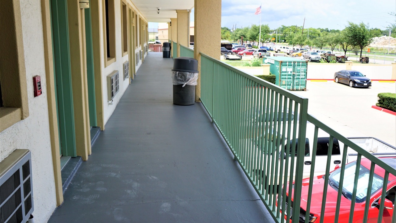Photo of Others in Brookhollow