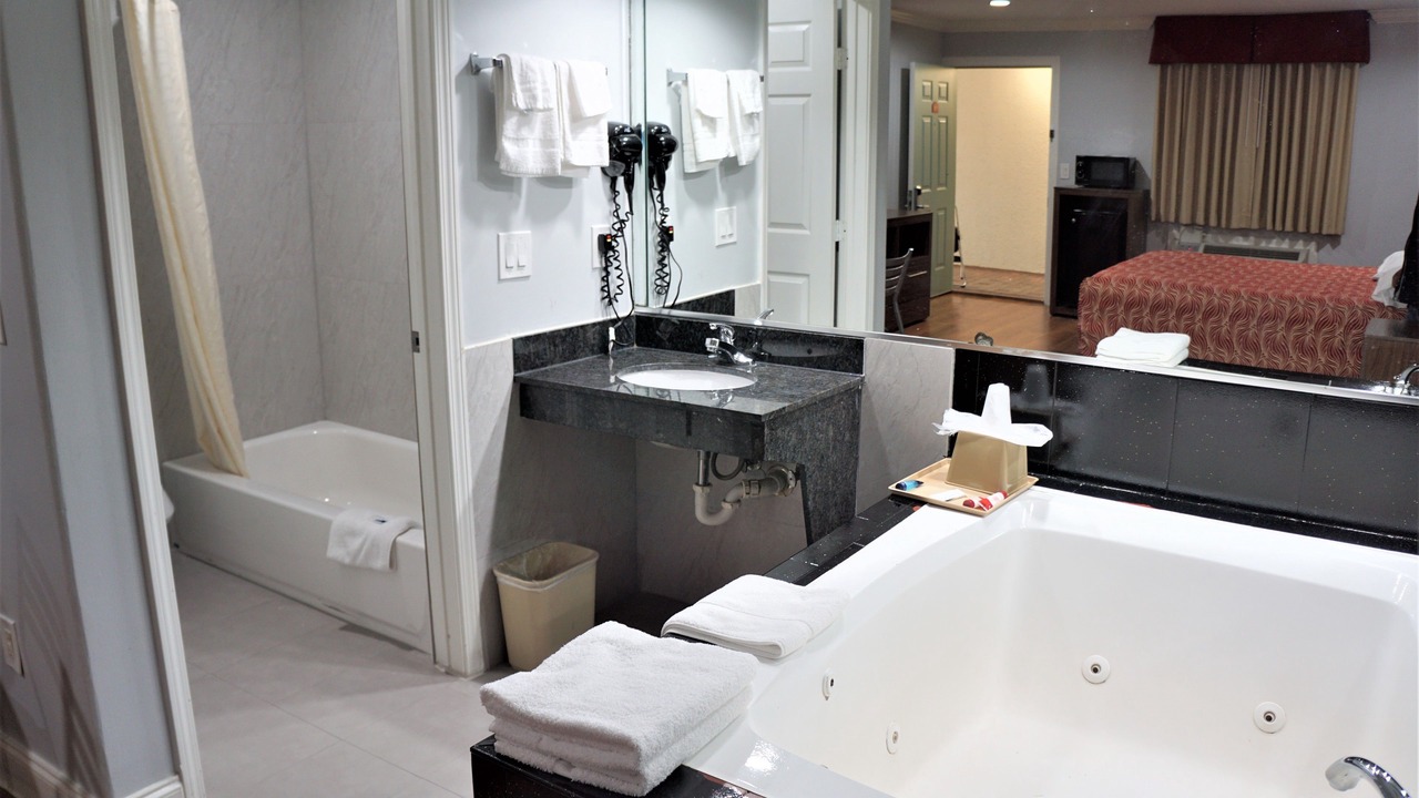 Photo of Bedroom in Brookhollow