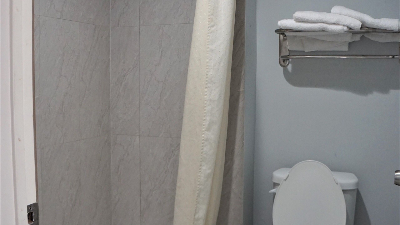 Photo of Bathroom in Brookhollow