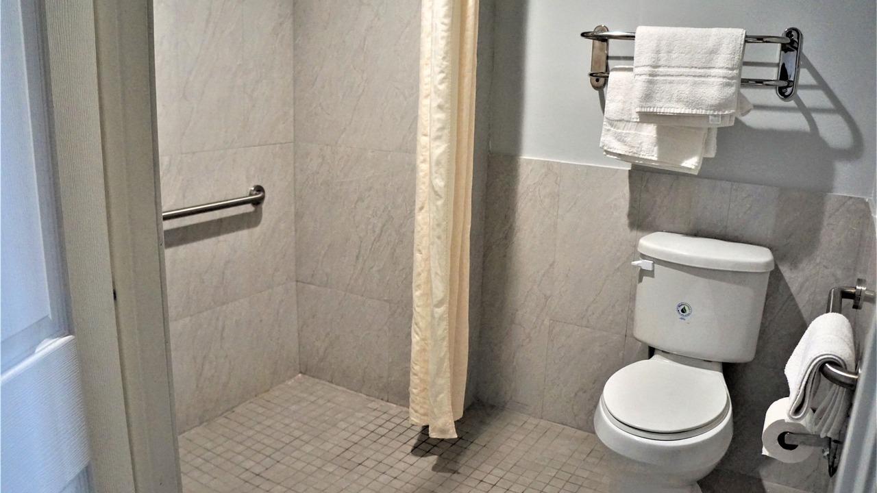 Photo of Bathroom in Brookhollow