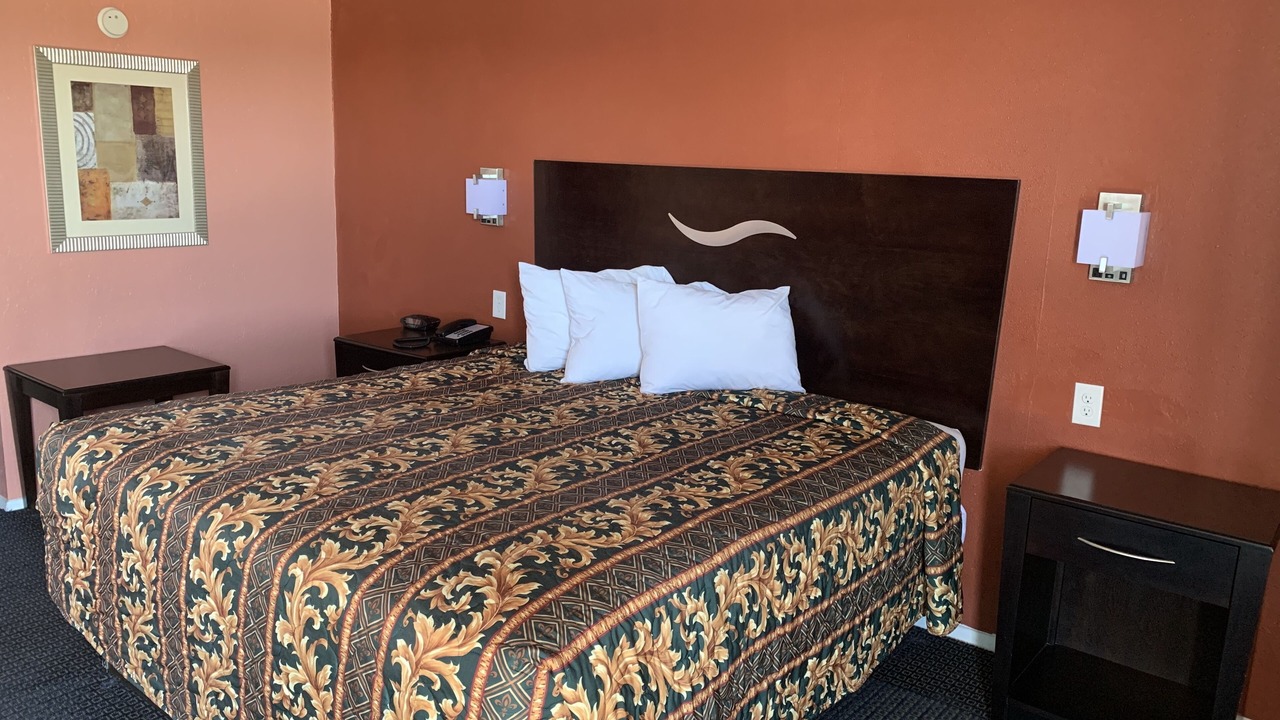 Photo of Bedroom in Borger