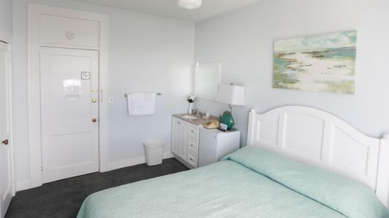 Photo of Bedroom in Wall