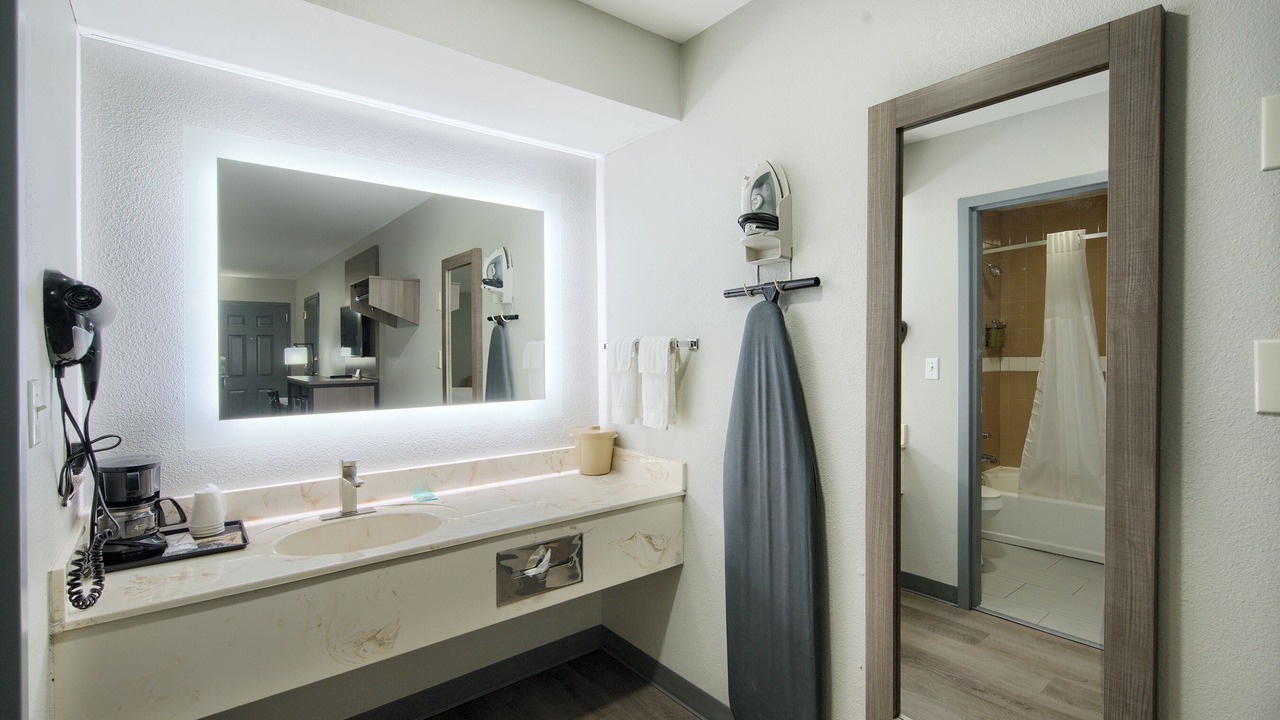 Photo of Bedroom in Hot Springs Village