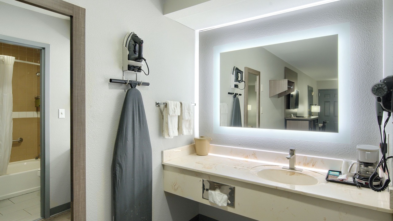 Photo of Bedroom in Hot Springs Village