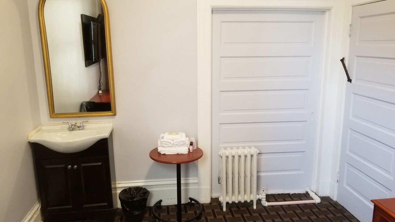 Photo of Bathroom in Duboce Triangle