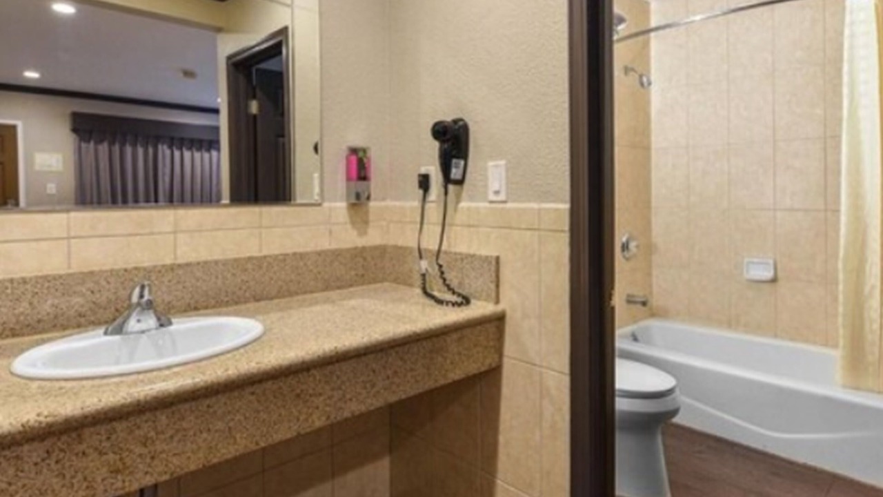 Photo of Bathroom in Monrovia