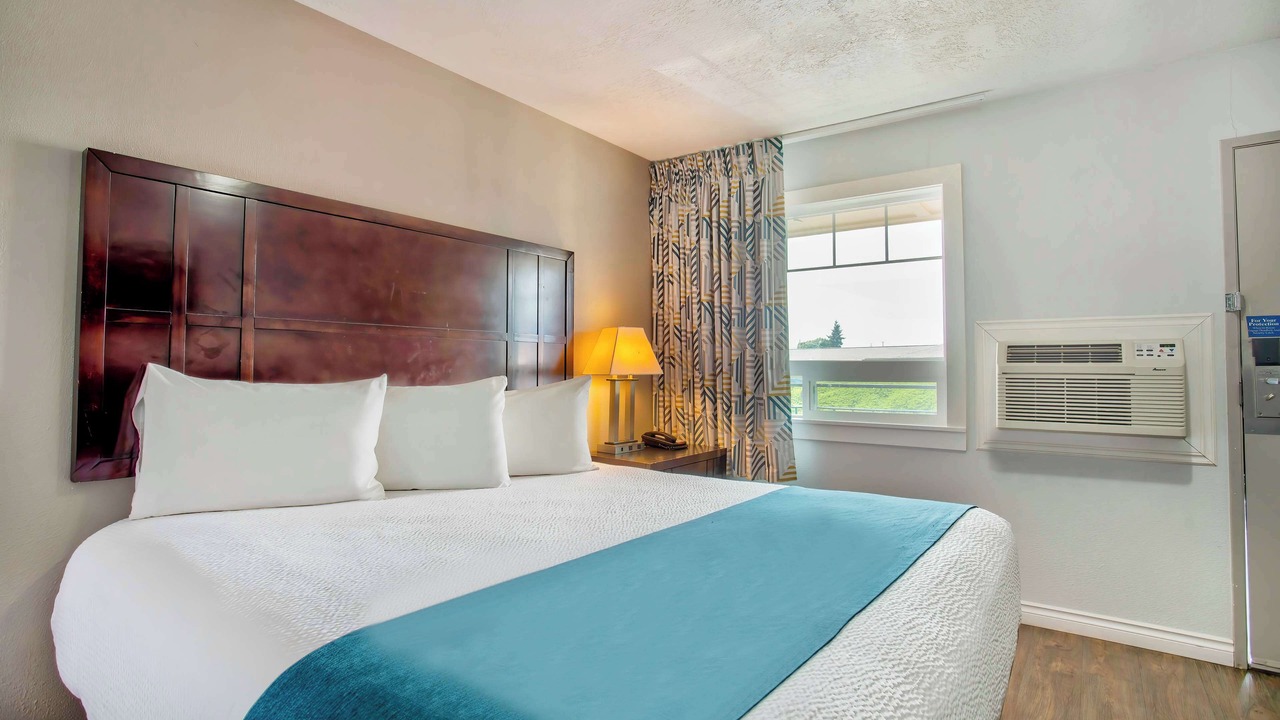 Photo of Others in Albany