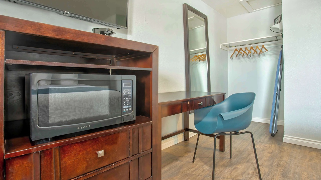 Photo of Others in Albany