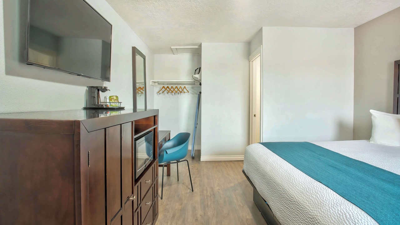 Photo of Others in Albany