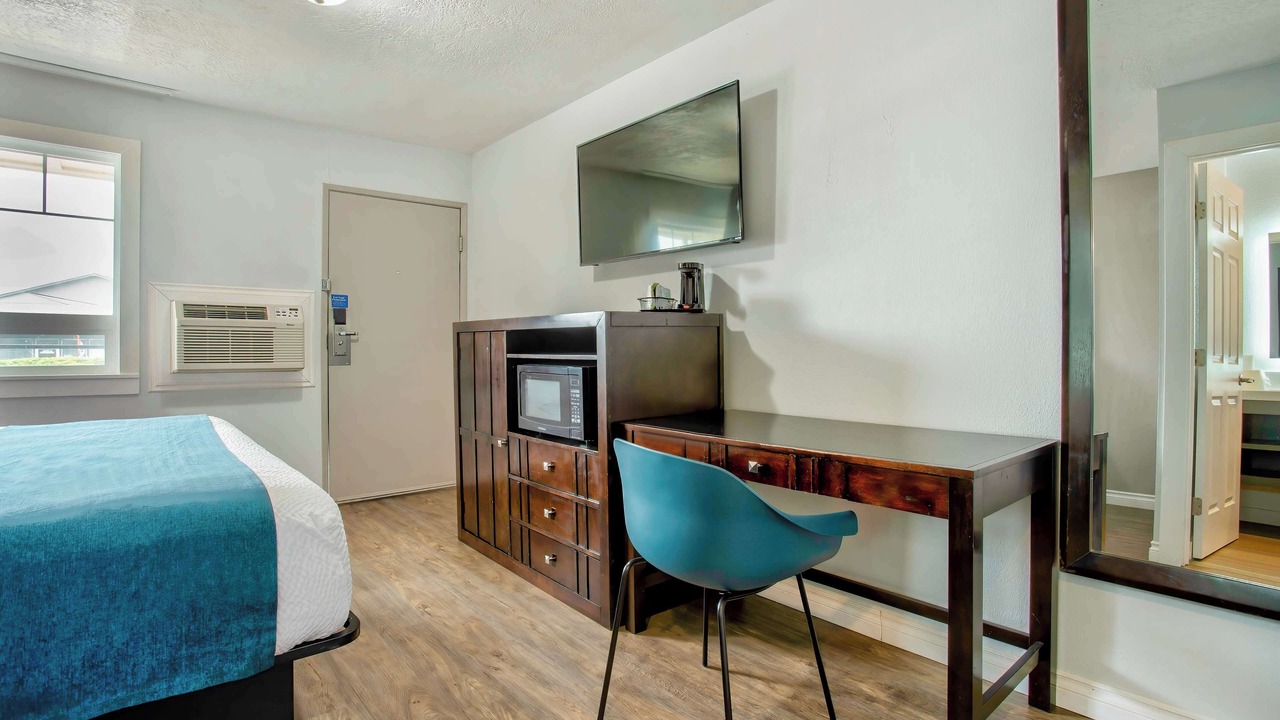 Photo of Others in Albany