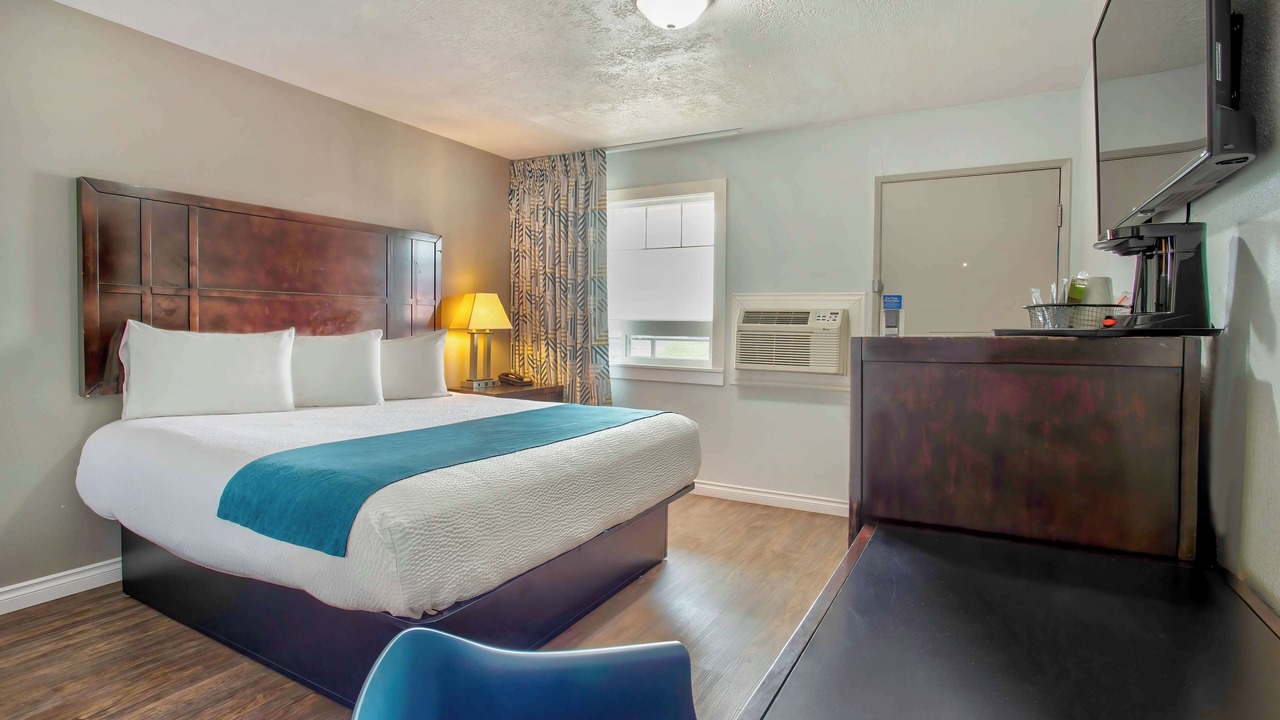 Photo of Others in Albany