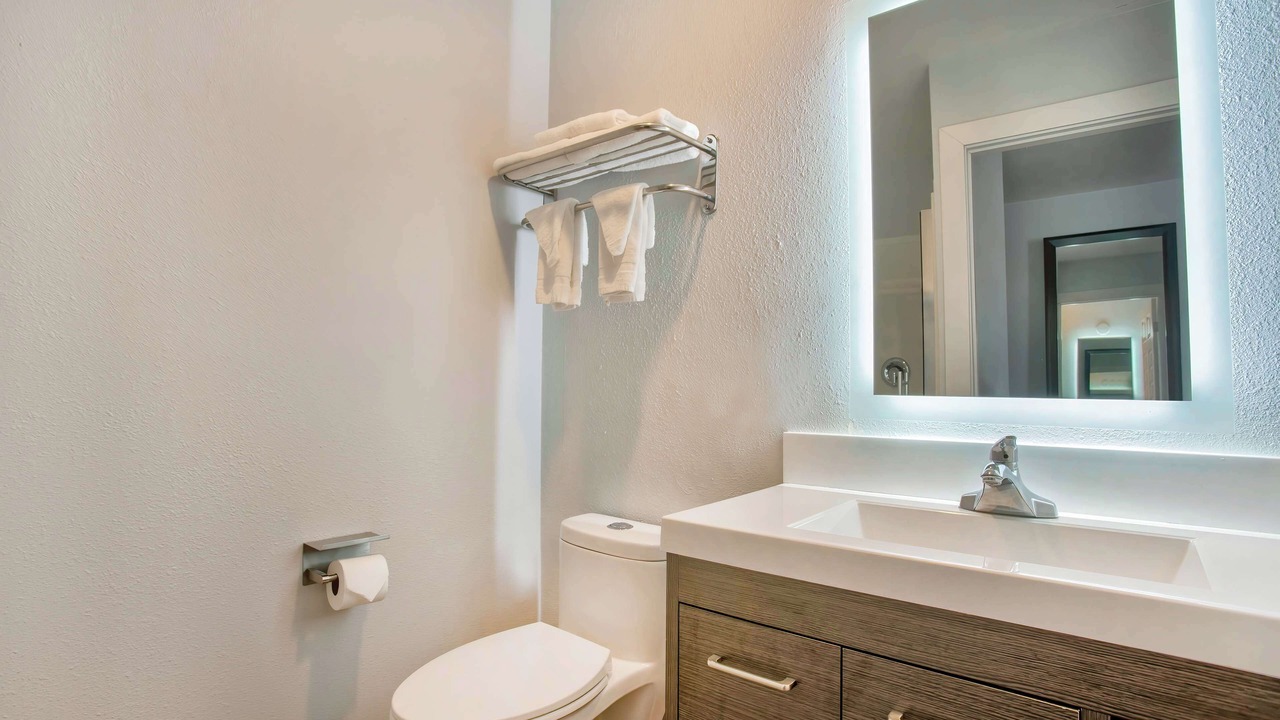 Photo of Others in Albany