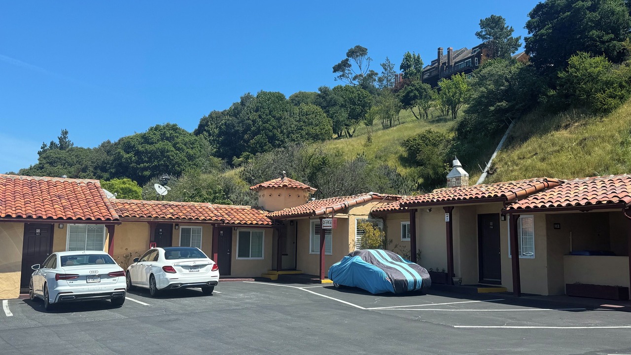 Photo of Outdoor in Strawberry