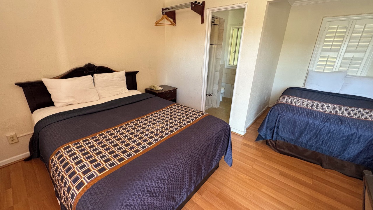 Photo of Bedroom in Strawberry