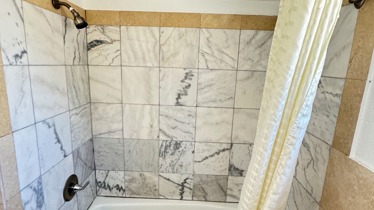 Photo of Bathroom in Strawberry