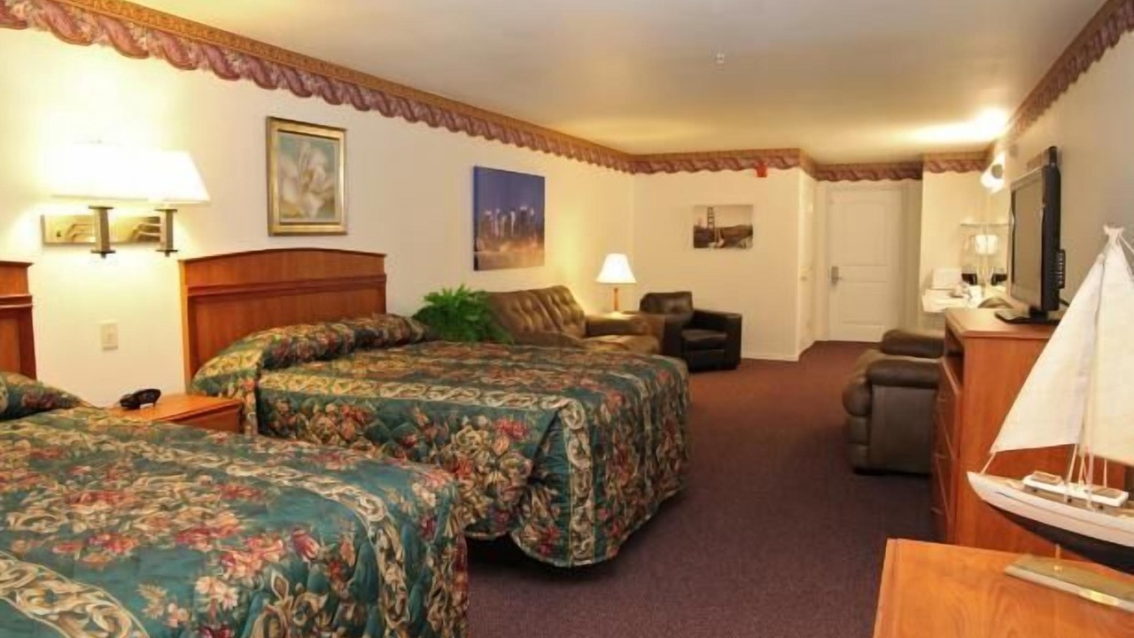 Photo of Bedroom in Crescent City