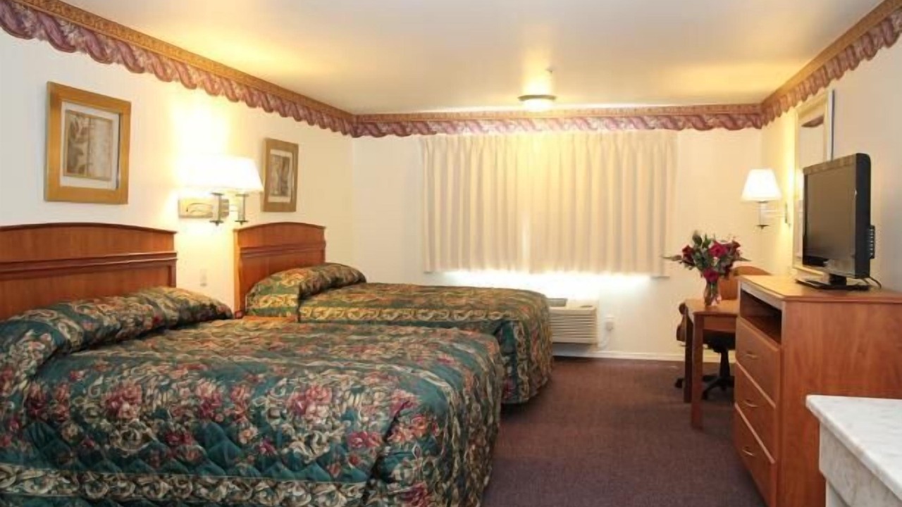 Photo of Bedroom in Crescent City