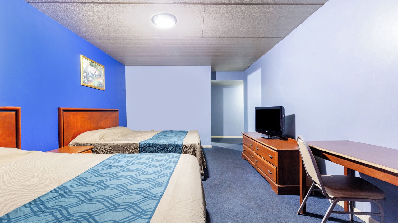 Photo of Bedroom in Woodlawn