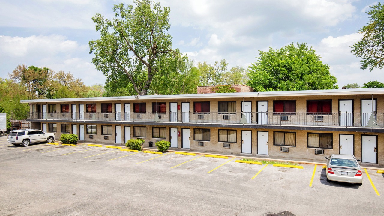 Photo of Outdoor in Woodlawn