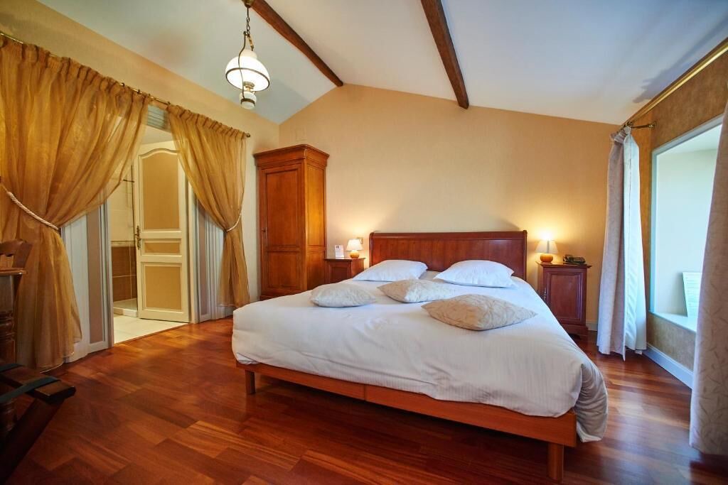 Photo of Bedroom in Beaurepaire