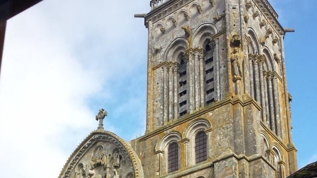 Photo of Bedroom in Vezelay