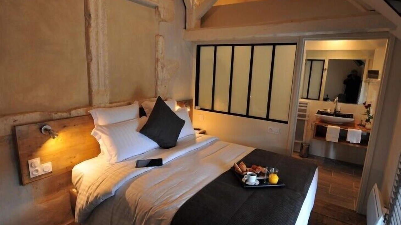 Photo of Bedroom in Vezelay