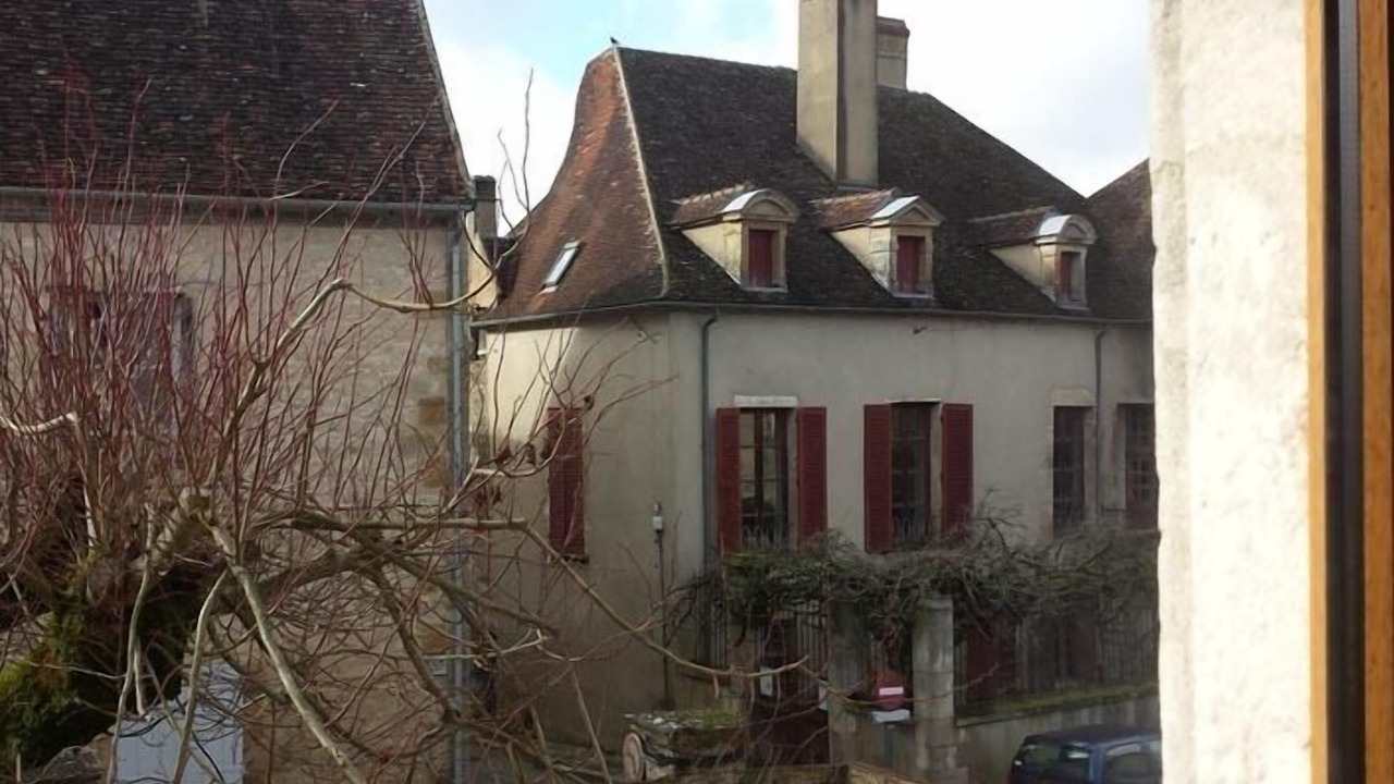Photo of Buildings in Vezelay