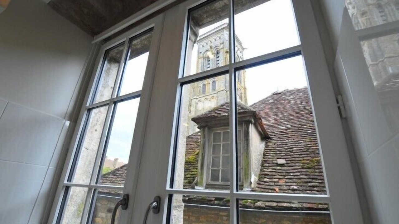 Photo of Bedroom in Vezelay