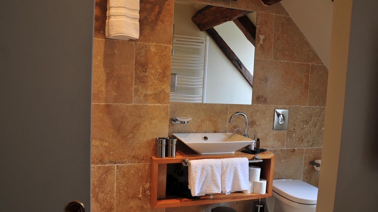 Photo of Bathroom in Vezelay