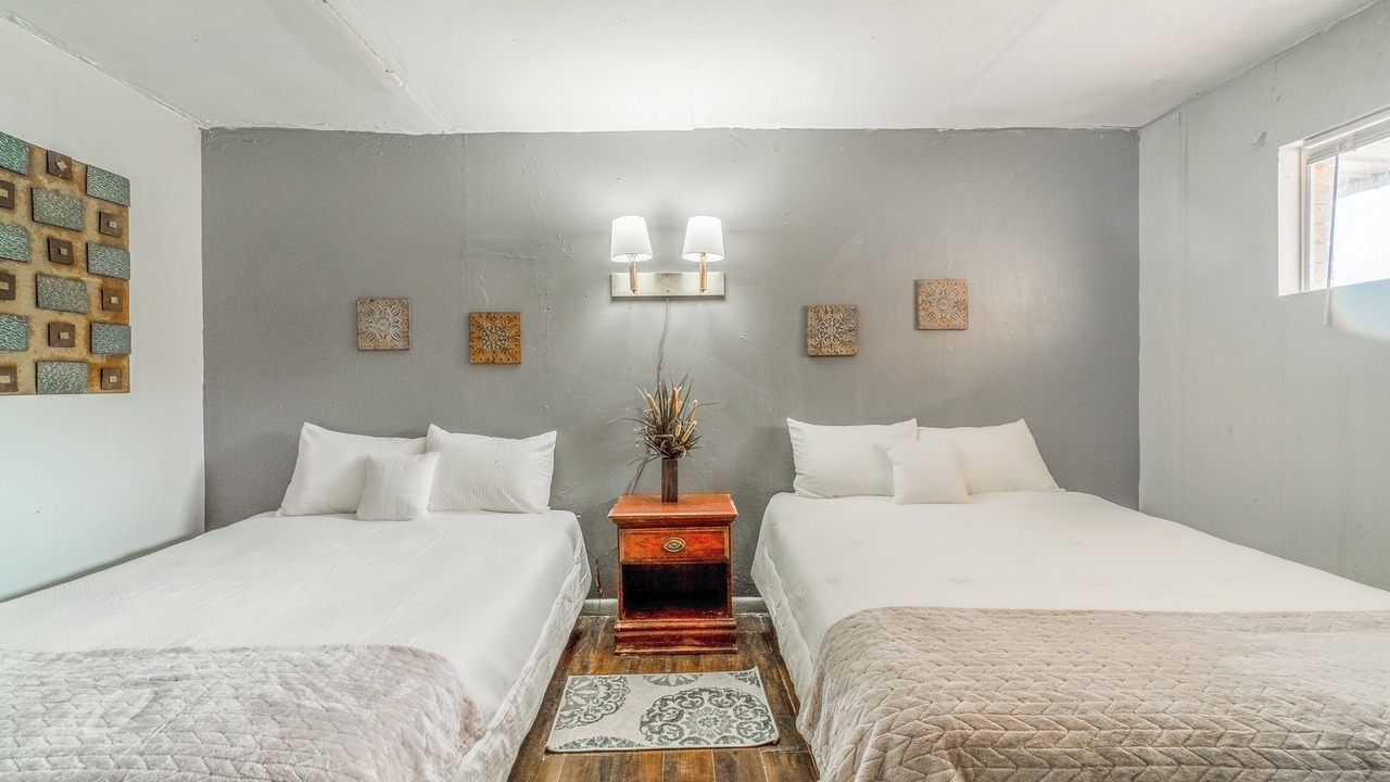 Photo of Bedroom in Booneville