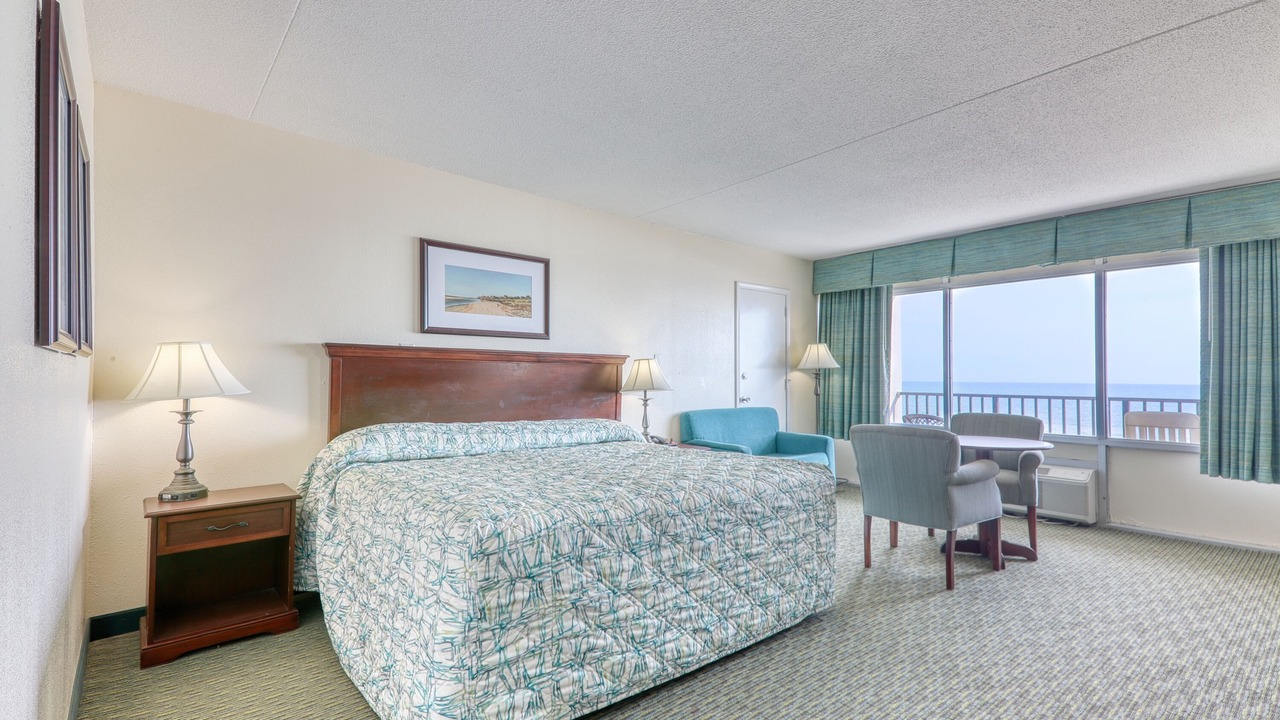 Photo of Bedroom in Cherry Grove Beach