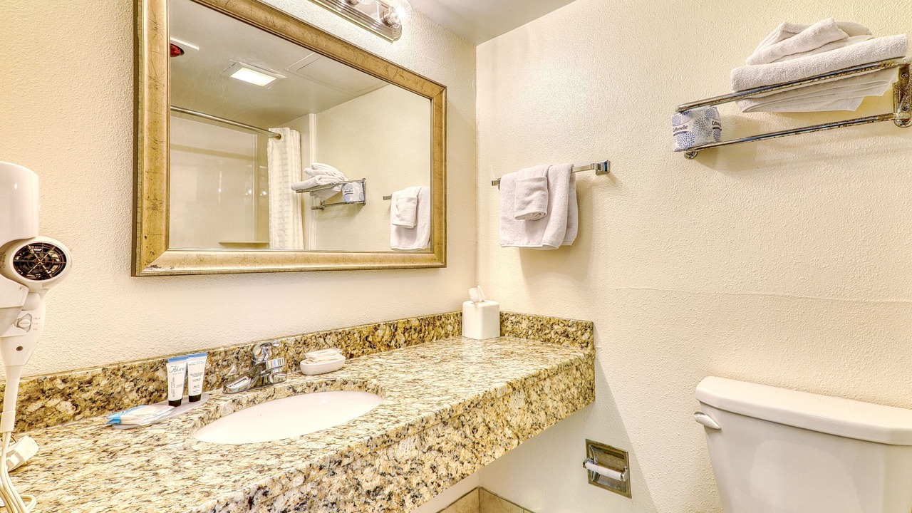 Photo of Bathroom in Cherry Grove Beach