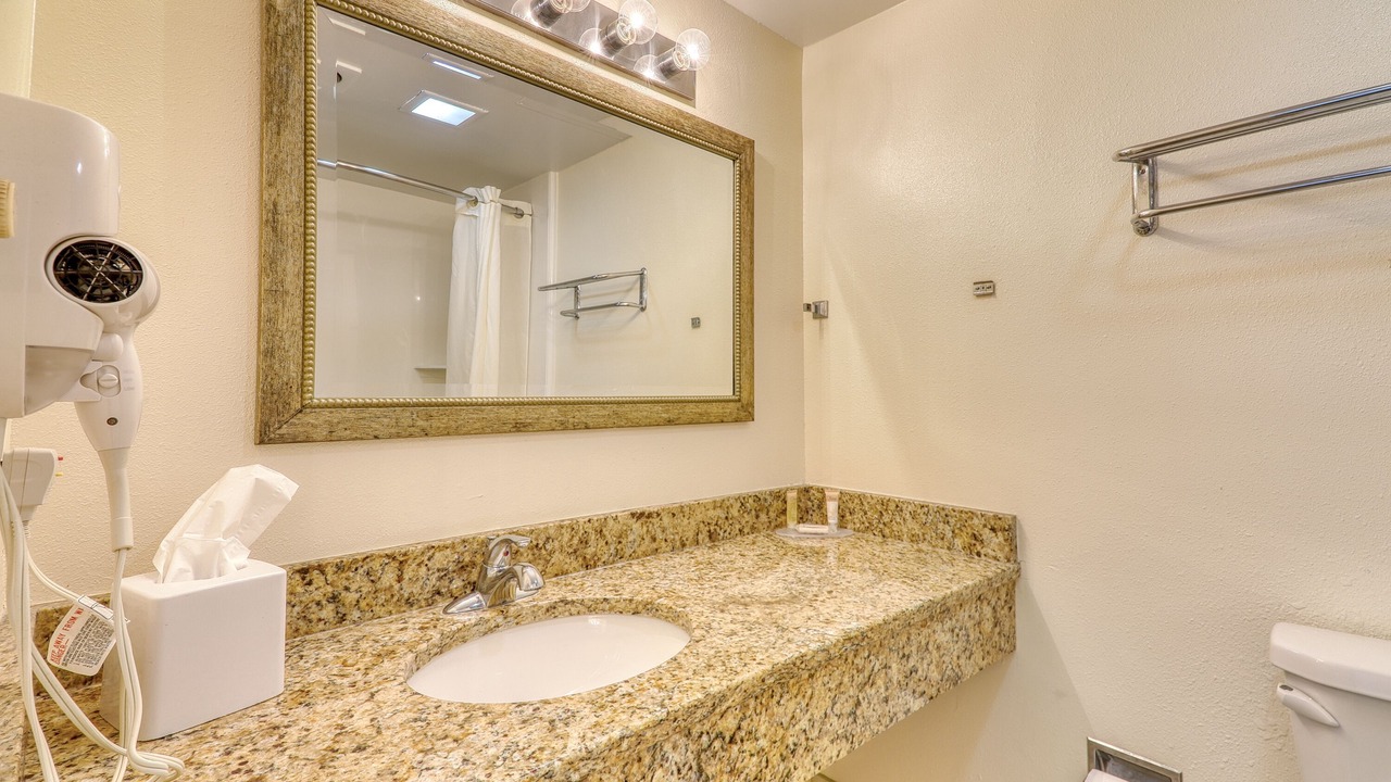Photo of Bathroom in Cherry Grove Beach