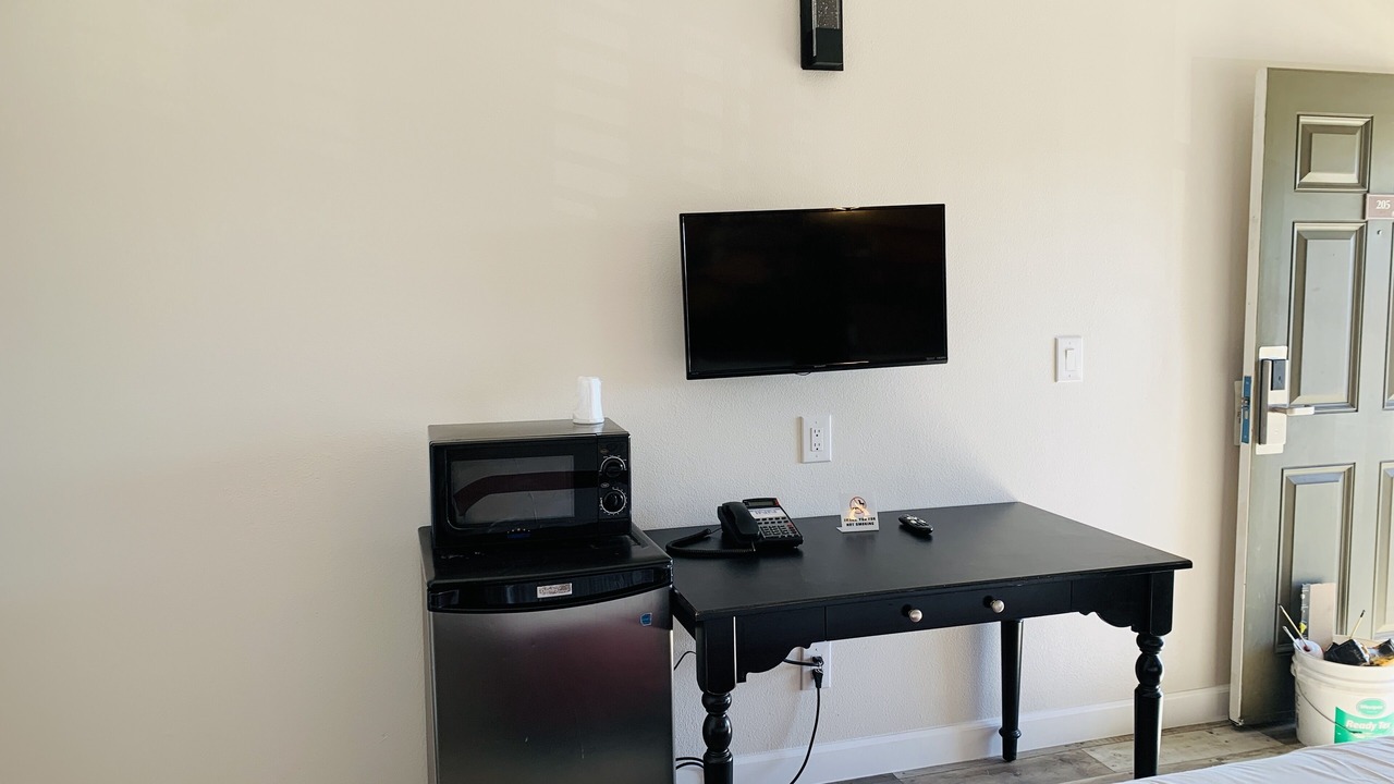 Photo of Bedroom in Central Escondido