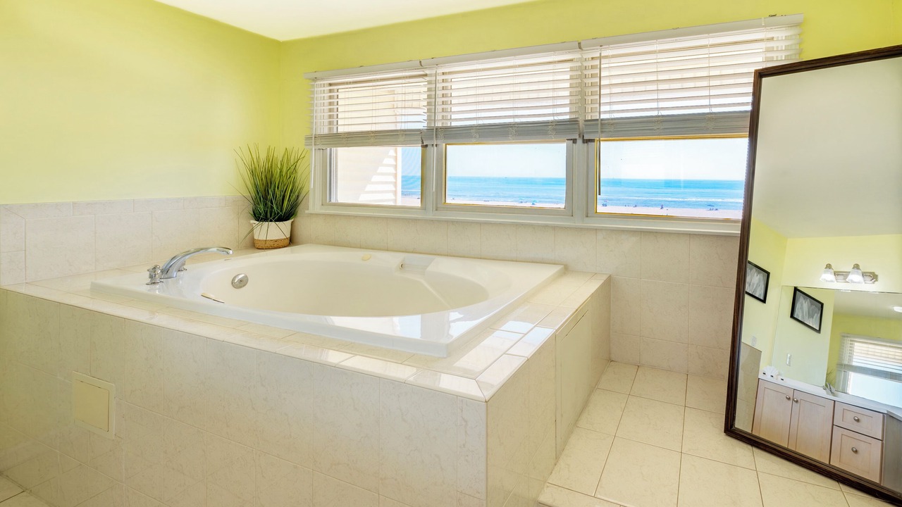 Photo of Patio Balcony in Ship Bottom